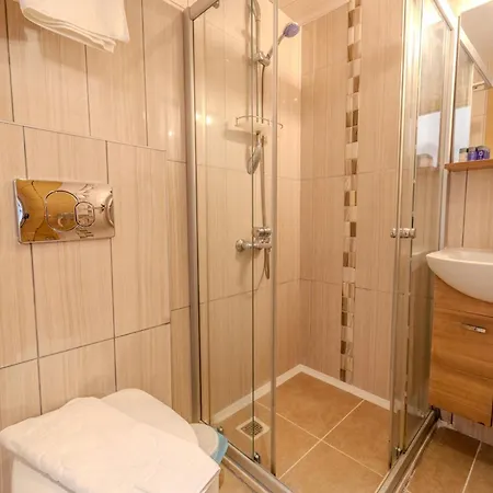 Hotel Mia Hill *