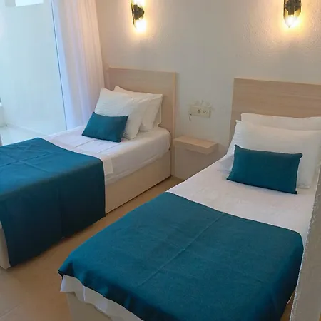 Mia Hill Hotel