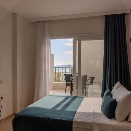 Mia Hill Hotel
