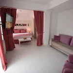 Mia Hill Hotel 3*