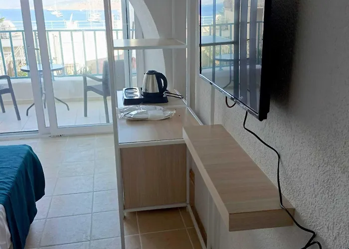 Mia Hill * ボドルム